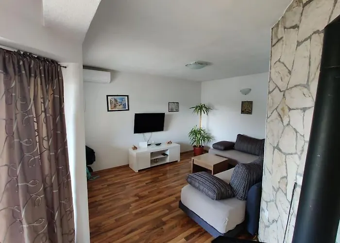 Toket - 6+2 Person Сasa de vacaciones *