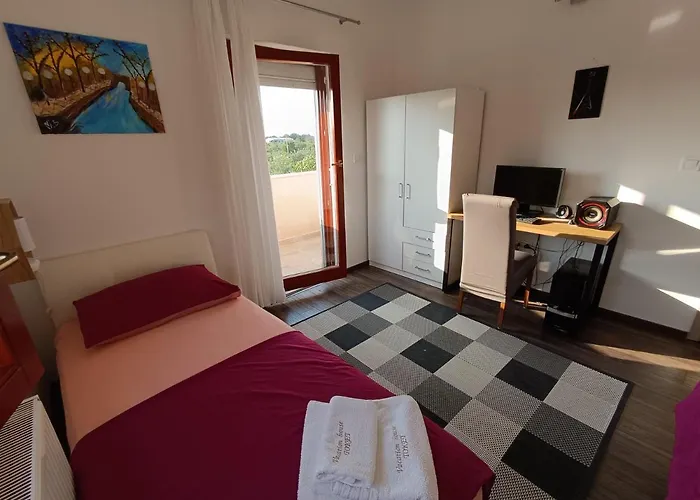 Сasa de vacaciones Toket - 6+2 Person *