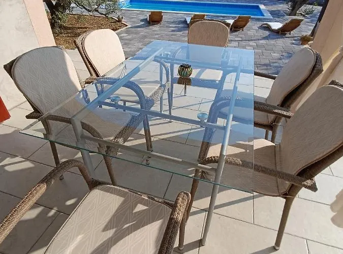 Toket - 6+2 Person * دراغ