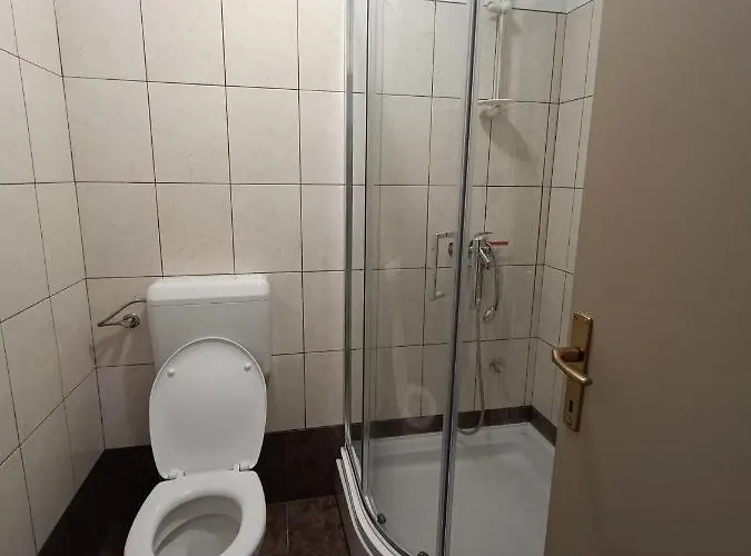 Toket - 6+2 Person *